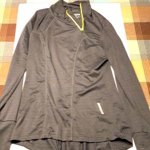 Women’s work out long sleeve shirt